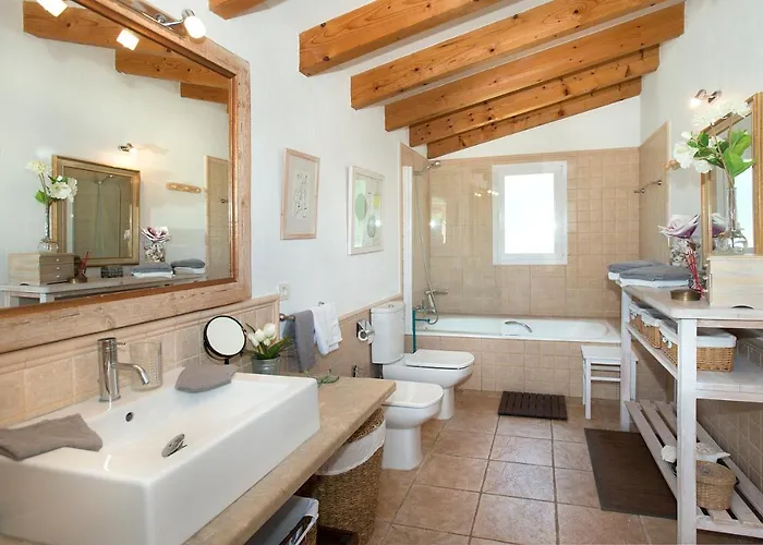 Villa Owl Coloma - Luxury Retreat With Huge Pool